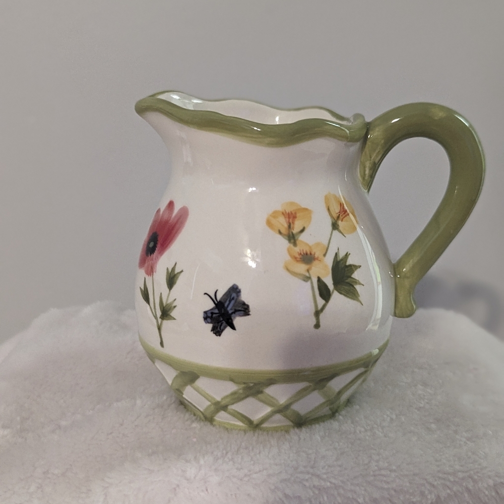 Decorative creamer/milk ceramic